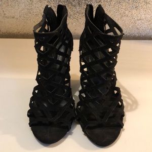 Forever 21 black wedged heels